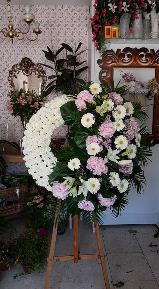 Servicio funerario 24 horas: Servicios de D'Rosas Servicio funerario 24 horas: Servicios de D'Rosas