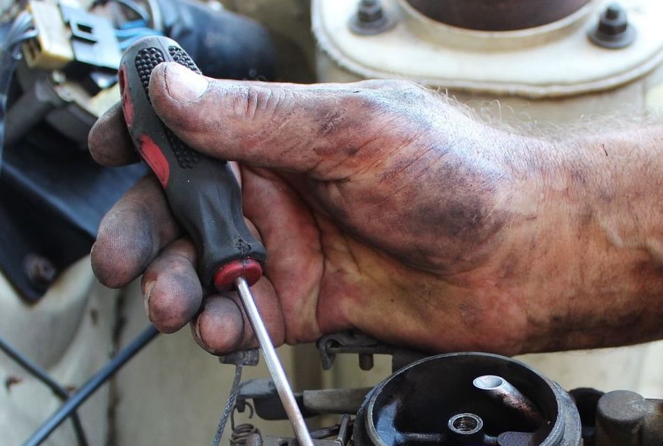 Otros servicios: Trabajos de Automecánica V. Cano Otros servicios: Trabajos de Automecánica V. Cano