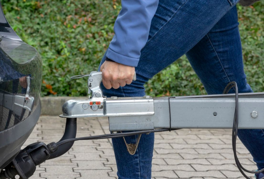 Enganches para remolques: Servicios de Bizkor Autoak Enganches para remolques: Servicios de Bizkor Autoak