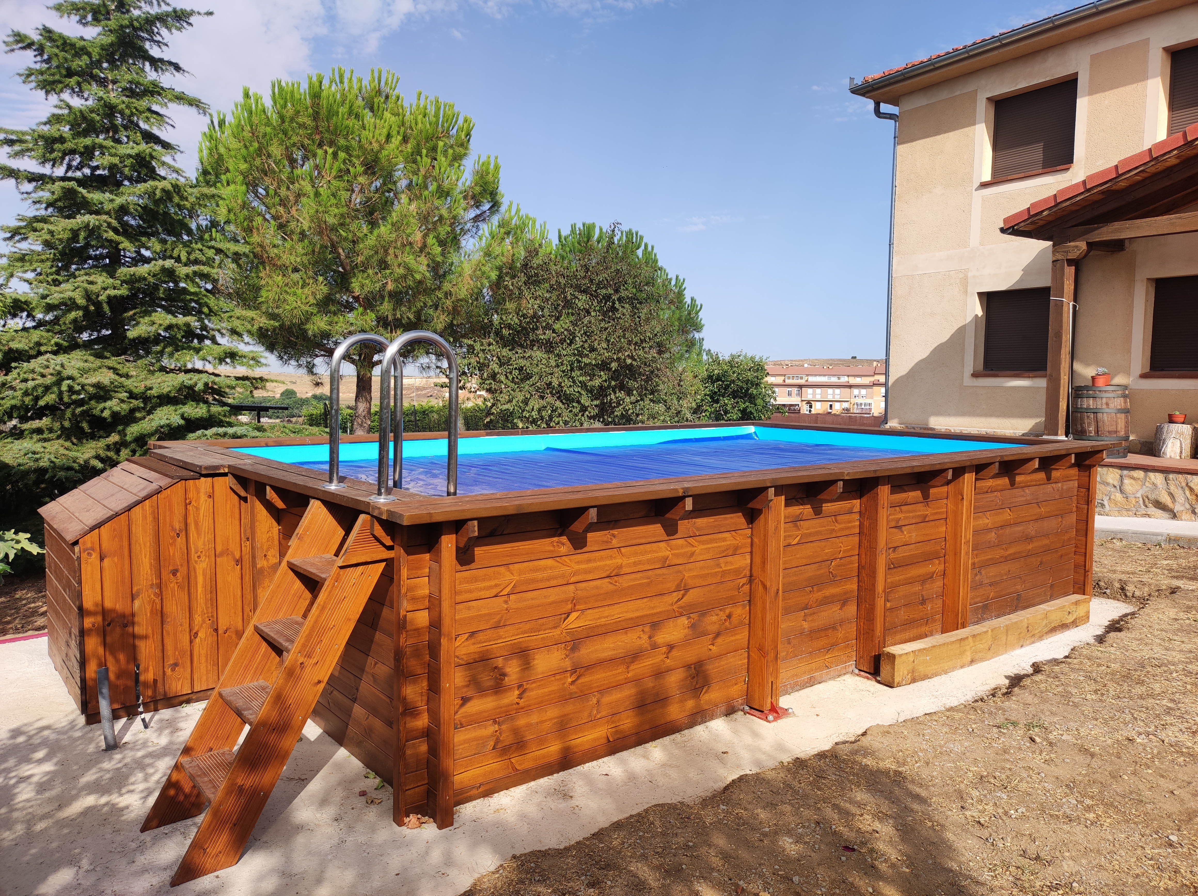 Piscinas: Servicios de Carpintería J. I. Olmos Piscinas: Servicios de Carpintería J. I. Olmos