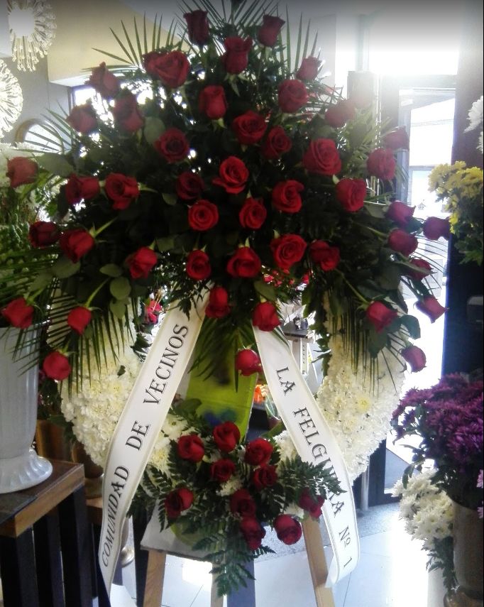 Centros funerarios: Servicios de Floristería Albuerne Centros funerarios: Servicios de Floristería Albuerne