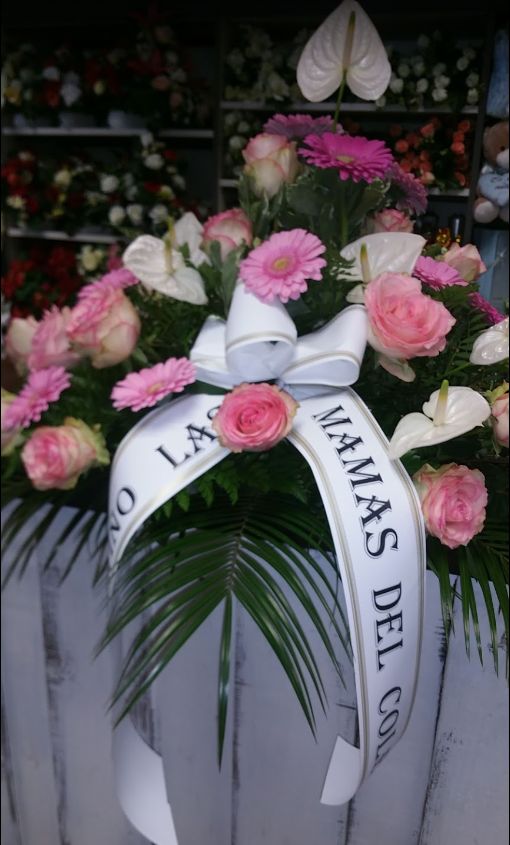 Centros funerarios: Servicios de Floristería Albuerne Centros funerarios: Servicios de Floristería Albuerne