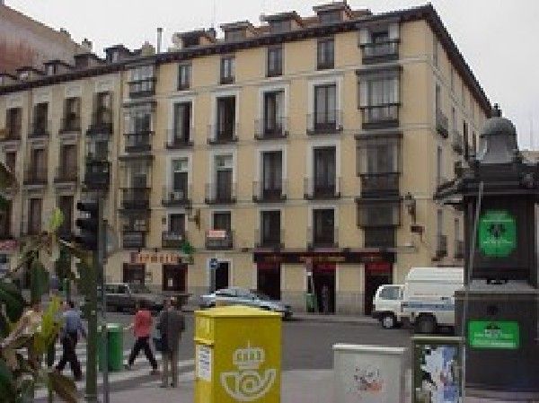 Rehabilitación de edificio de Plaza de la Opera de Madrid Rehabilitación de edificio de Plaza de la Opera de Madrid