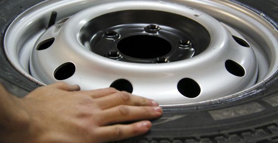 Pintado de llantas: Servicios de Talleres Sanvi Pintado de llantas: Servicios de Talleres Sanvi