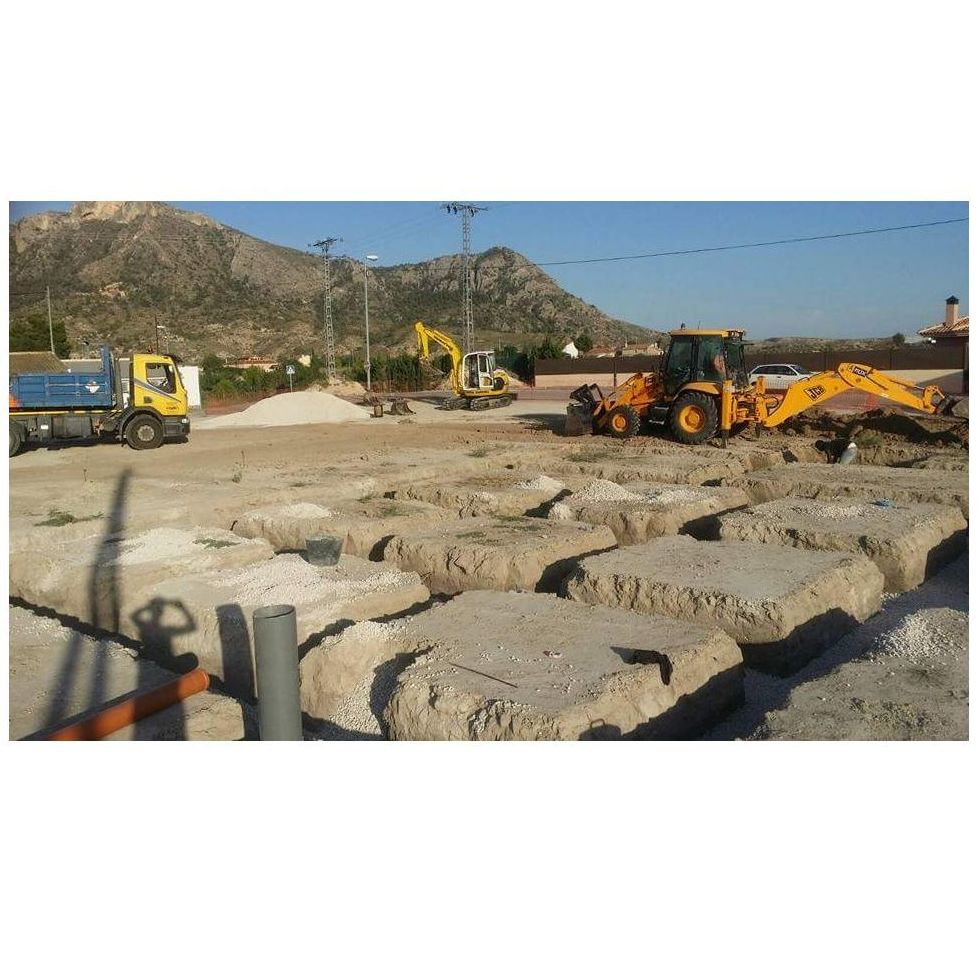 Excavaciones: Servicios de Hnos Sánchez Excaycon s.l.u. Excavaciones: Servicios de Hnos Sánchez Excaycon s.l.u.