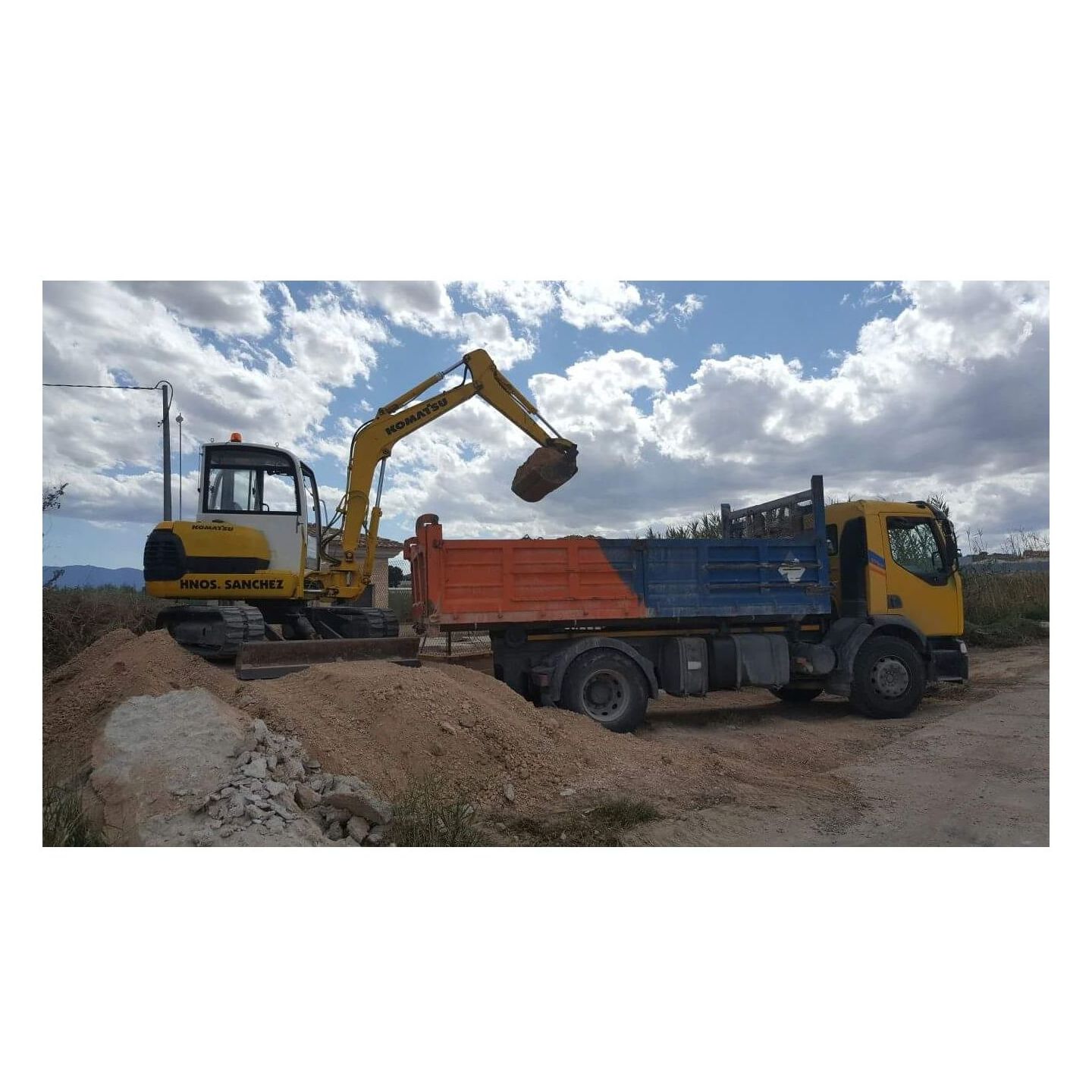 Movimiento de tierras: Servicios de Hnos Sánchez Excaycon s.l.u. Movimiento de tierras: Servicios de Hnos Sánchez Excaycon s.l.u.