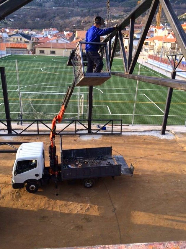 Estructura metalica para cubierta campo futbol sala Estructura metalica para cubierta campo futbol sala