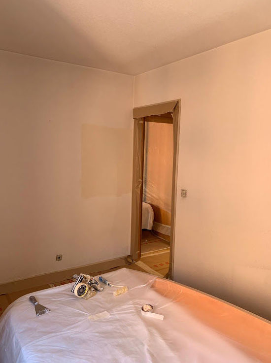 preparando  dormitorio para pintar