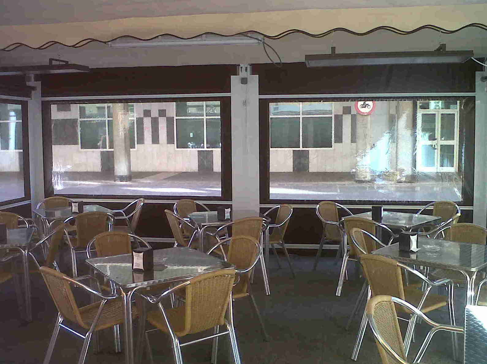 Toldos para terrazas con cortavientos. Especial hostelería. Toldos para terrazas con cortavientos. Especial hostelería.