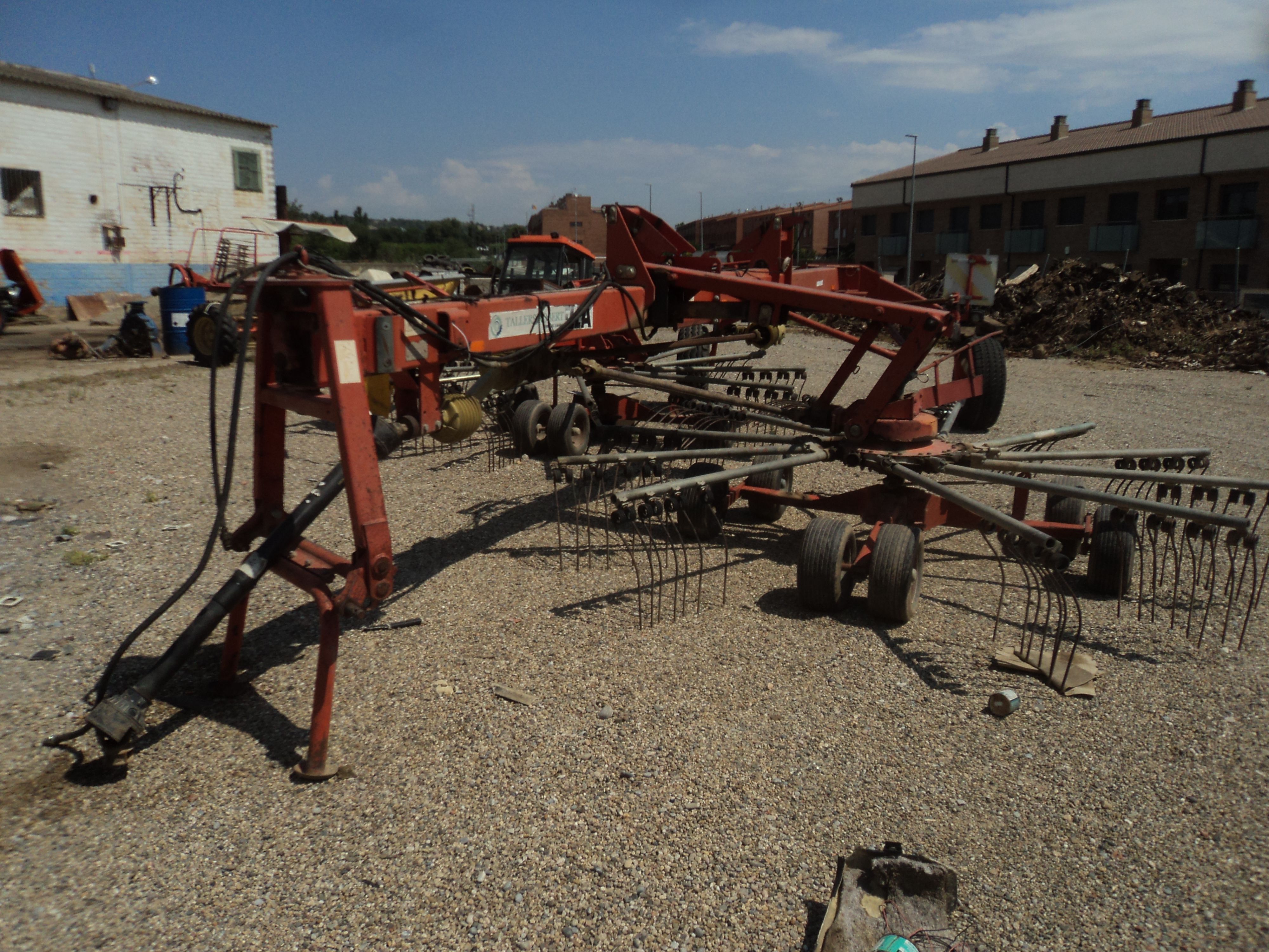 RASTRILLO HILERADOR FELLA: Compra venta de TALLERS VESER RASTRILLO HILERADOR FELLA: Compra venta de TALLERS VESER