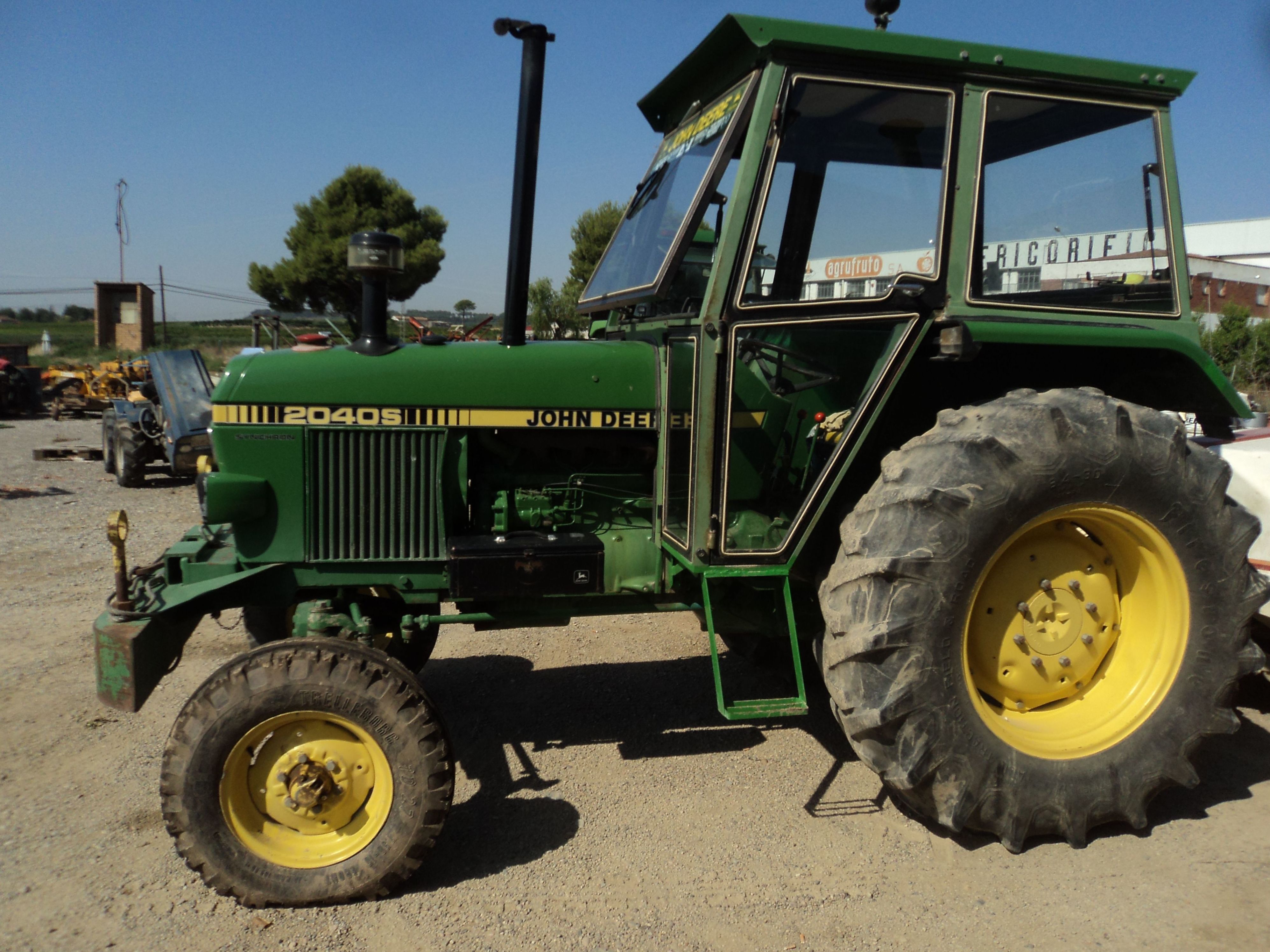 JOHN DEERE 2040 S JOHN DEERE 2040 S