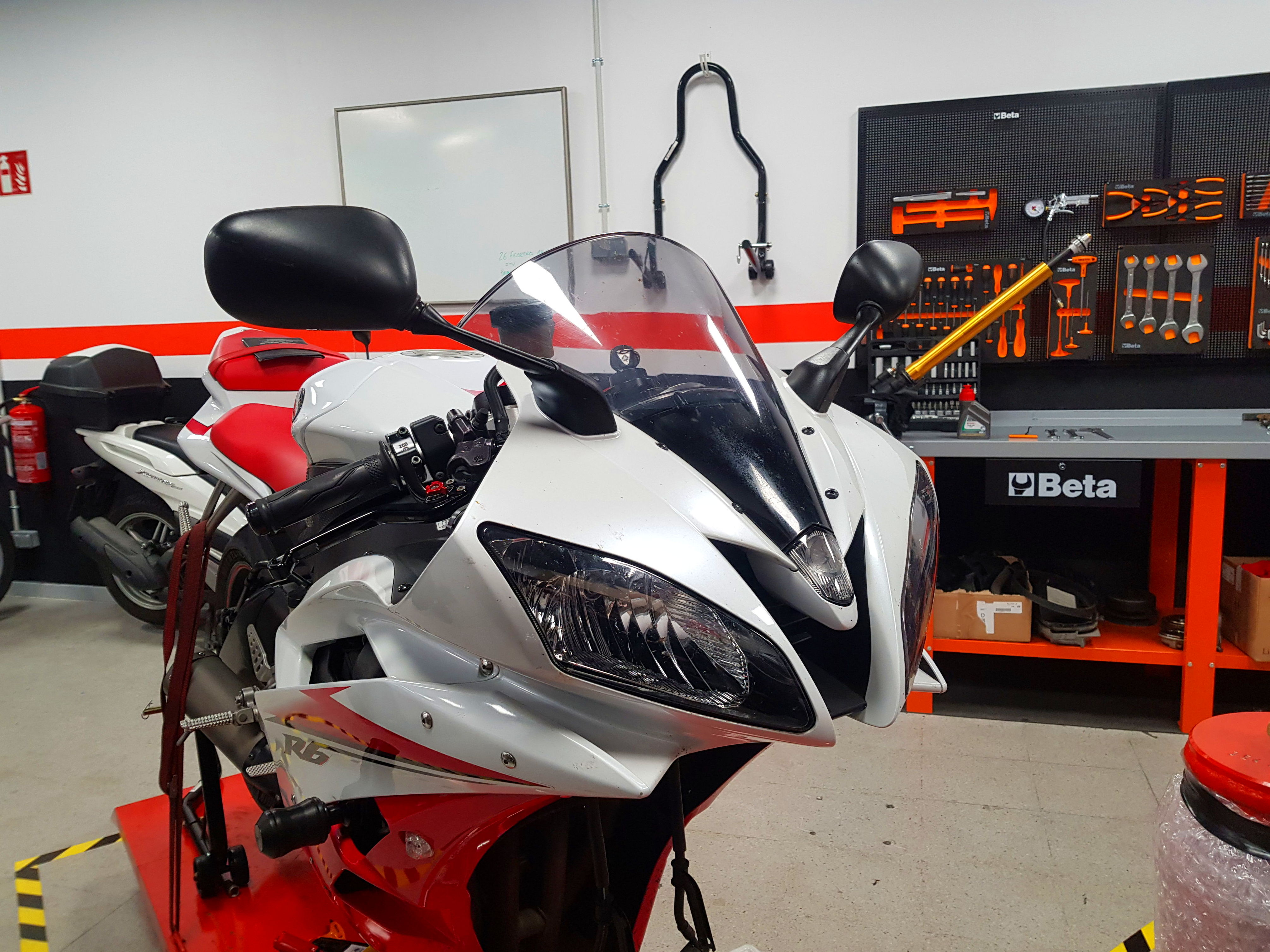Suspensiones: Servicios de Motos Iluro Suspensiones: Servicios de Motos Iluro