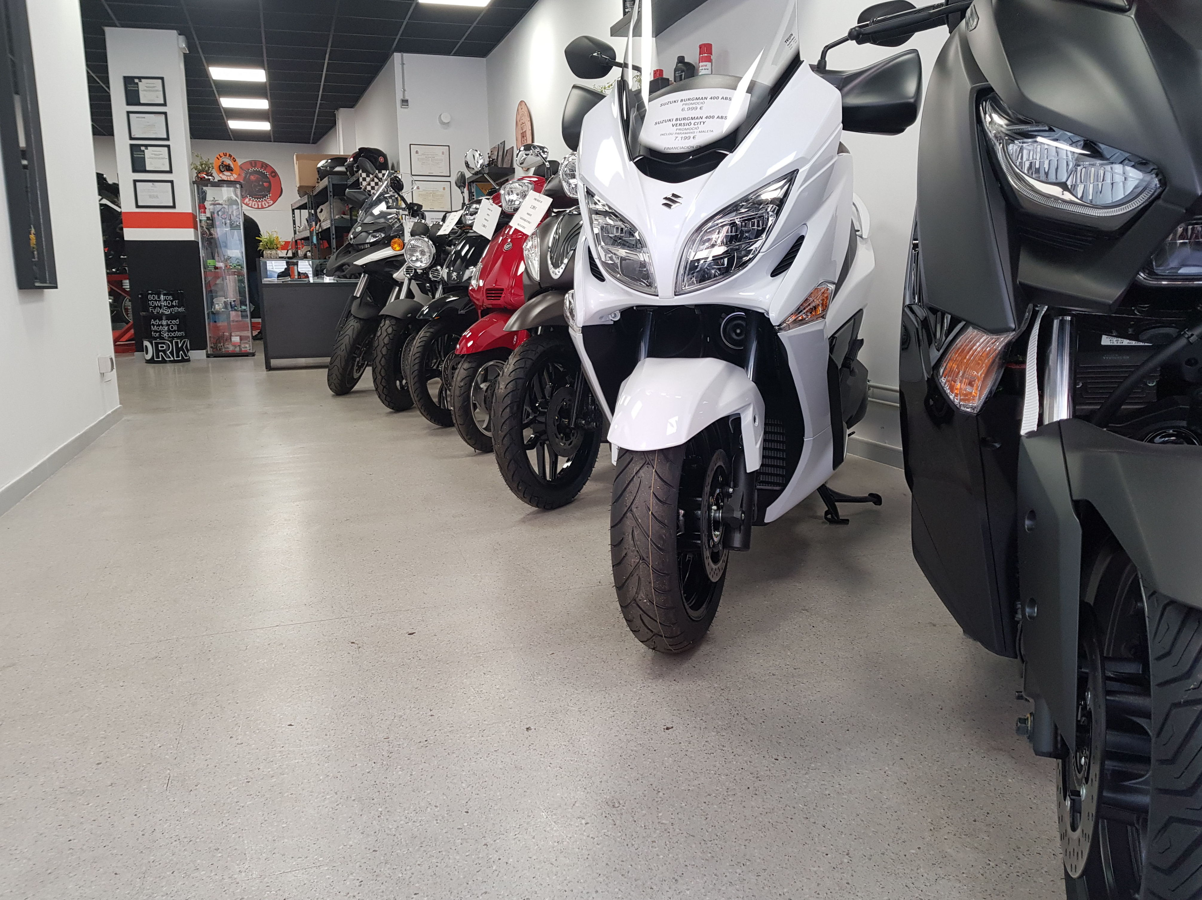 Venta de Motos: Servicios de Motos Iluro Venta de Motos: Servicios de Motos Iluro