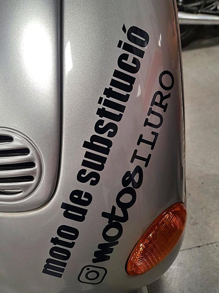 Moto de Sustitución: Servicios de Motos Iluro Moto de Sustitución: Servicios de Motos Iluro