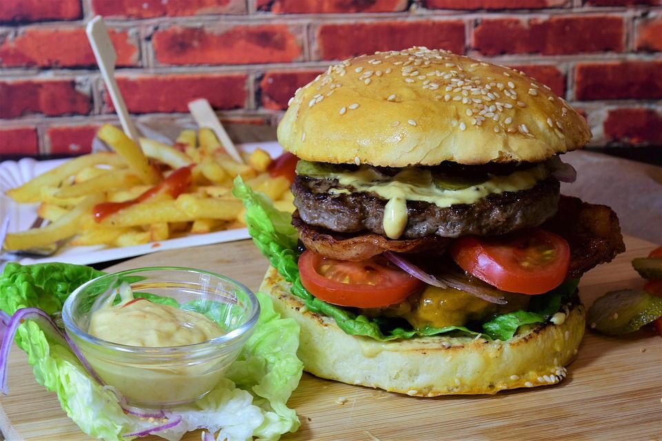 Hamburguesas ¡Producto estrella!: Carta de 10Tacion Hamburguesas ¡Producto estrella!: Carta de 10Tacion