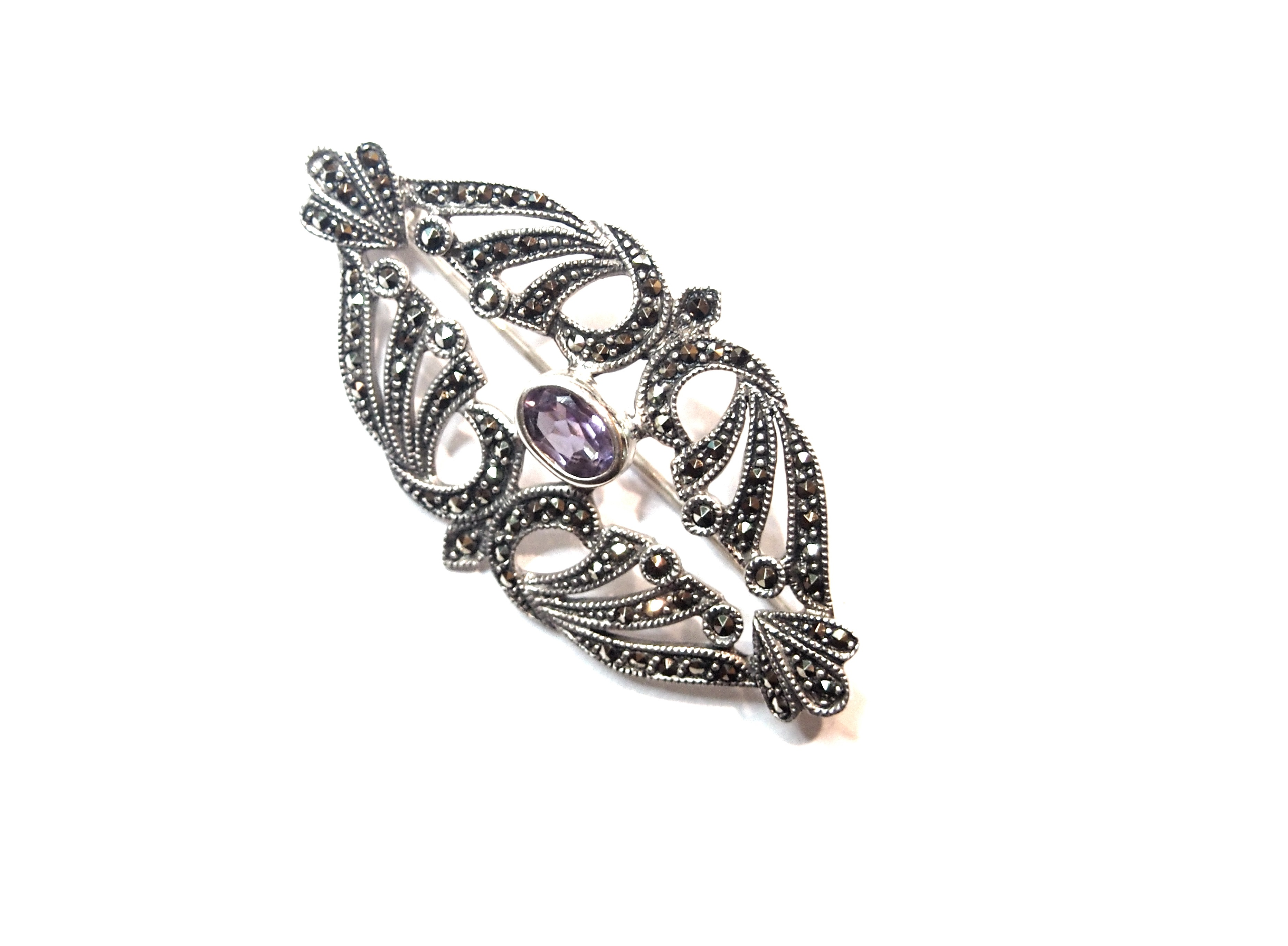 Broche Plata 1º Ley con marcasitas y Amatista AB-3348/02: Catálogo de Antigua Joyeros Broche Plata 1º Ley con marcasitas y Amatista AB-3348/02: Catálogo de Antigua Joyeros