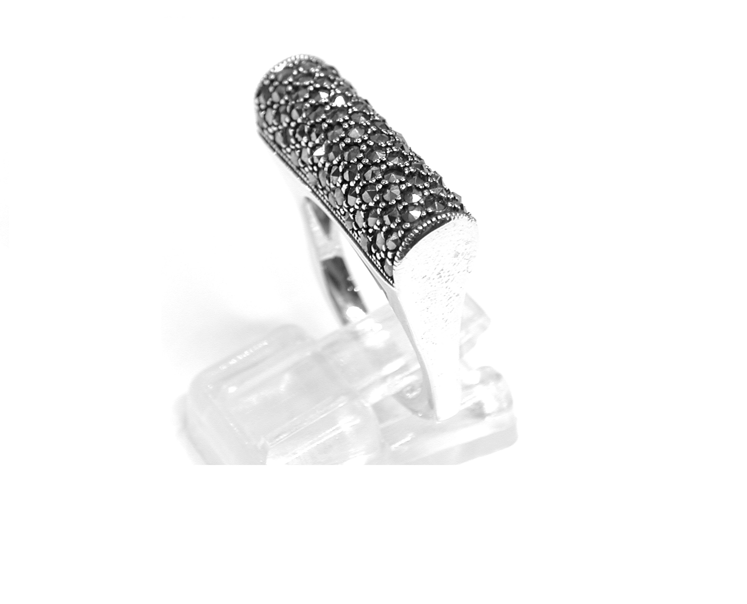 Sortija ancha de Plata y Marcasitas. Ref. MS8981/00: Catálogo de Antigua Joyeros Sortija ancha de Plata y Marcasitas. Ref. MS8981/00: Catálogo de Antigua Joyeros