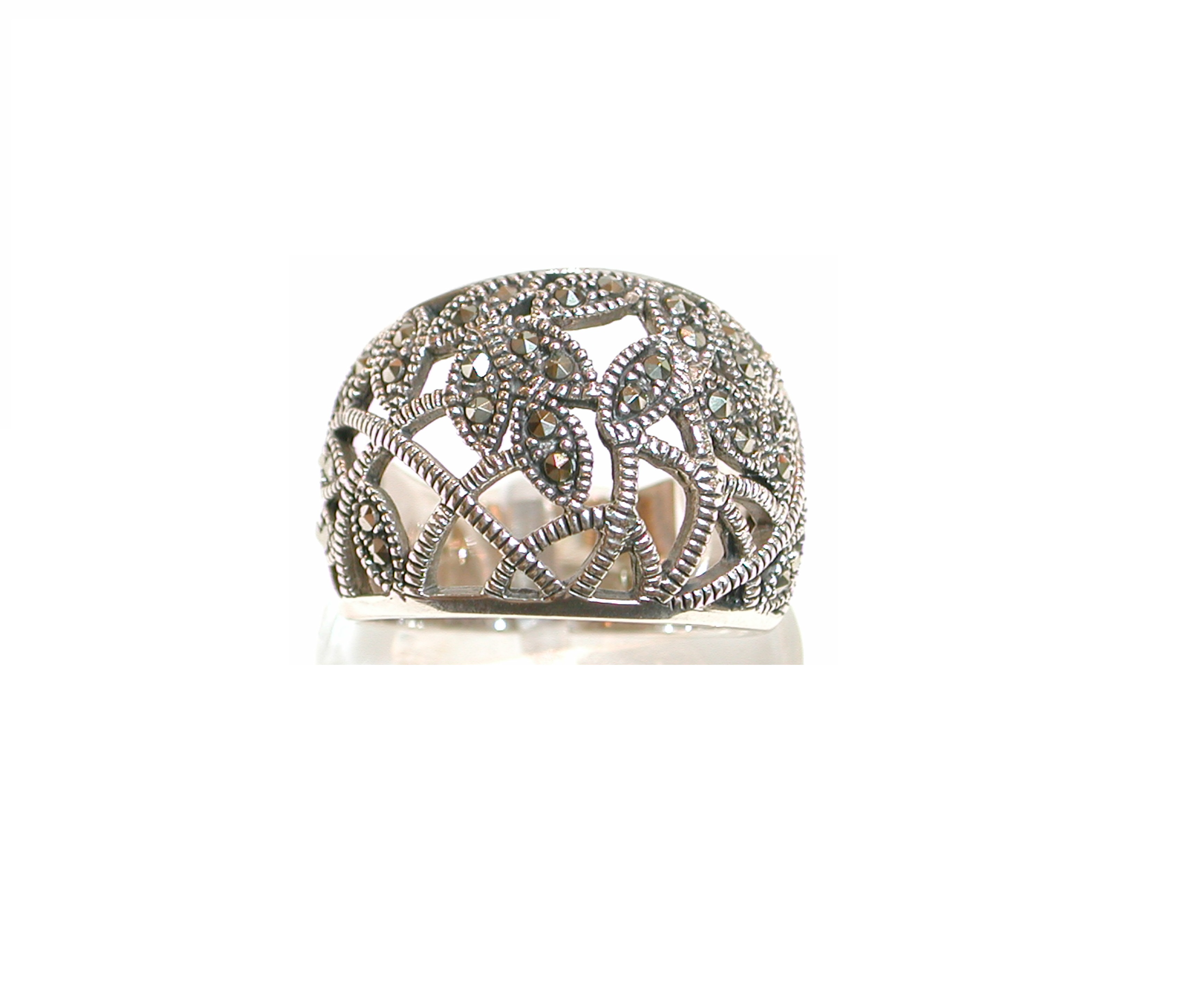 Sortija calada con motivos florales Plata 1º Ley y Marcasitas Ref.MSM009/00: Catálogo de Antigua Joyeros Sortija calada con motivos florales Plata 1º Ley y Marcasitas Ref.MSM009/00: Catálogo de Antigua Joyeros