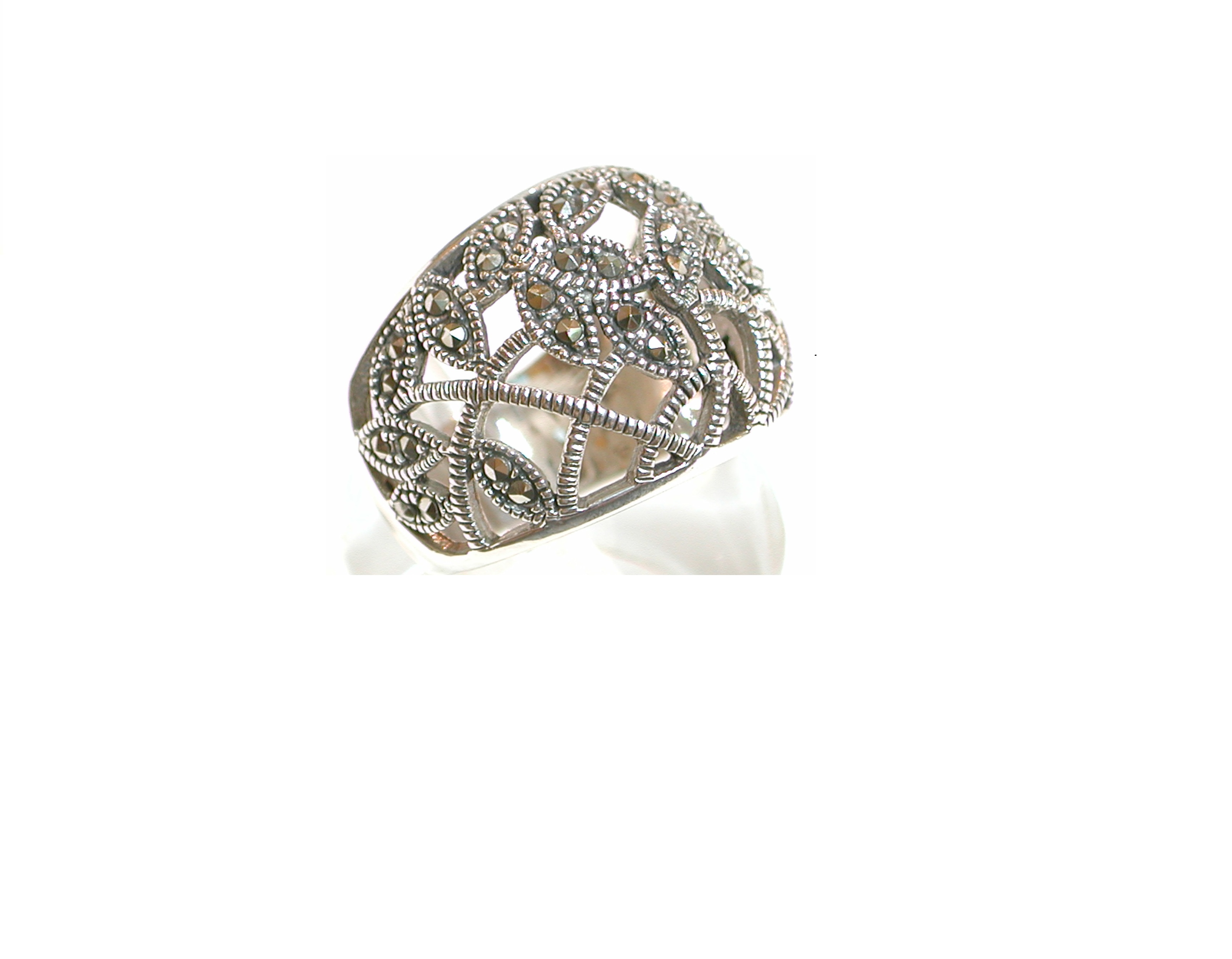 Sortija calada con motivos florales Plata 1º Ley y Marcasitas Ref.MSM009/00: Catálogo de Antigua Joyeros Sortija calada con motivos florales Plata 1º Ley y Marcasitas Ref.MSM009/00: Catálogo de Antigua Joyeros