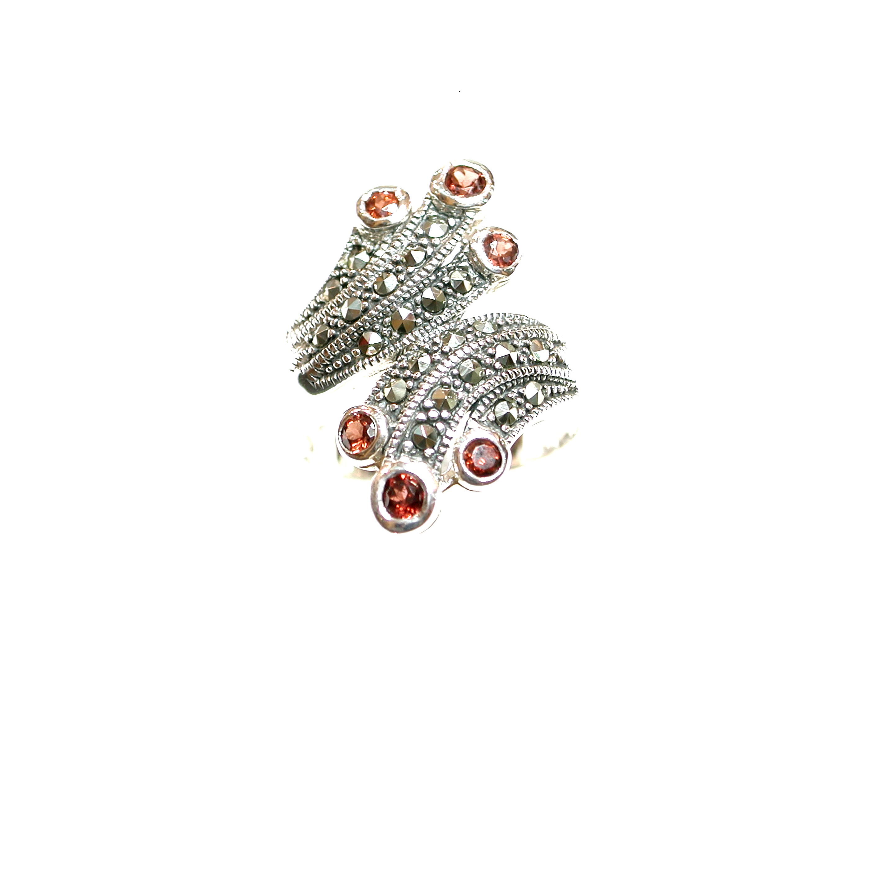 Sortija de Plata simétrica con Granates. Ref. MS8834/09: Catálogo de Antigua Joyeros Sortija de Plata simétrica con Granates. Ref. MS8834/09: Catálogo de Antigua Joyeros