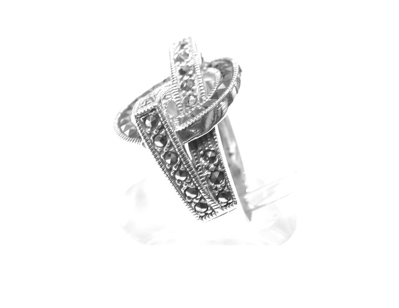 Sortija Redonda de Plata de 1º Ley y marcasitas Ref. ES-850/00: Catálogo de Antigua Joyeros Sortija Redonda de Plata de 1º Ley y marcasitas Ref. ES-850/00: Catálogo de Antigua Joyeros