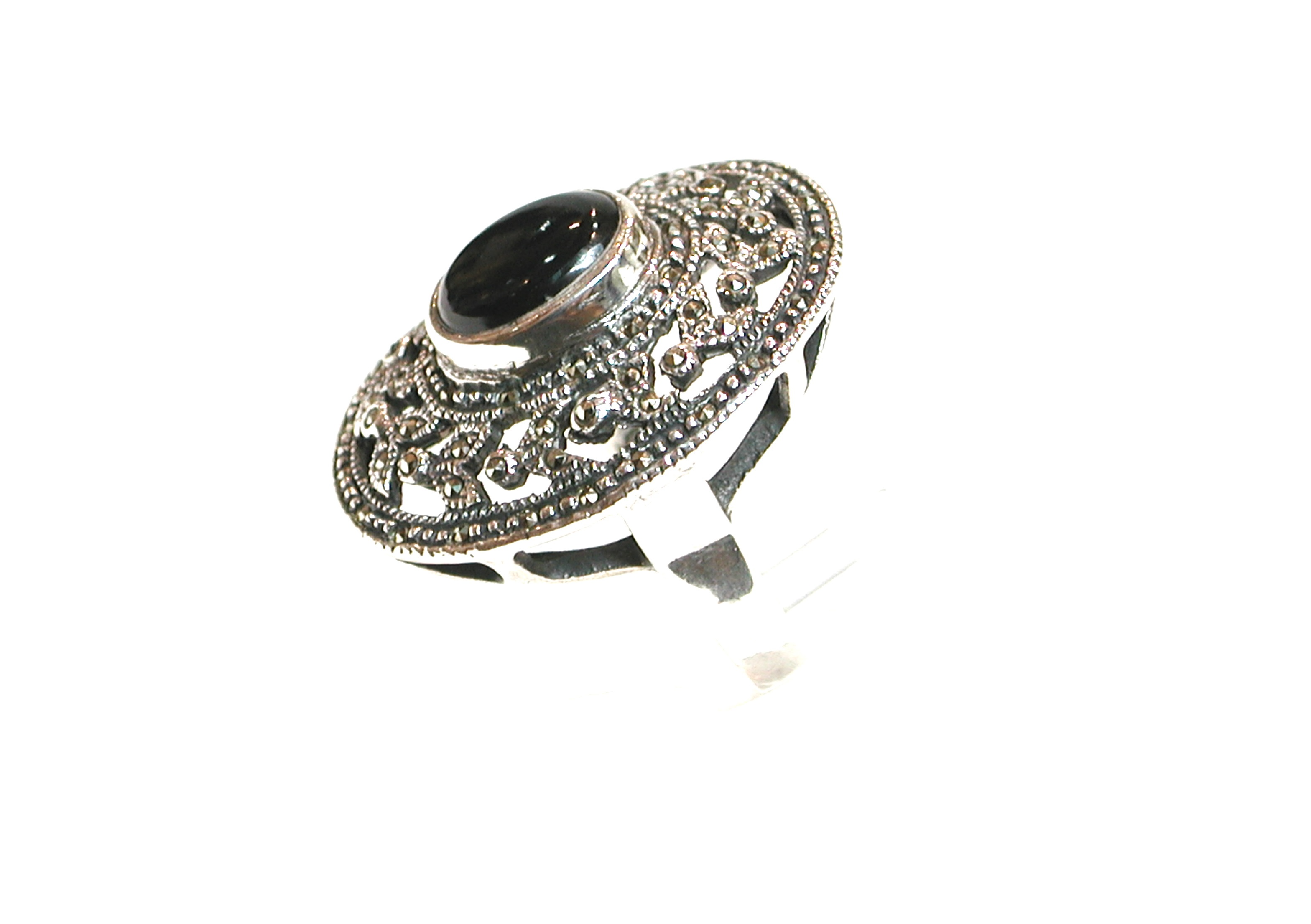 Sortija Oval de Plata de 1º Ley y Ónix Negro. Ref. BS-0855/01: Catálogo de Antigua Joyeros Sortija Oval de Plata de 1º Ley y Ónix Negro. Ref. BS-0855/01: Catálogo de Antigua Joyeros