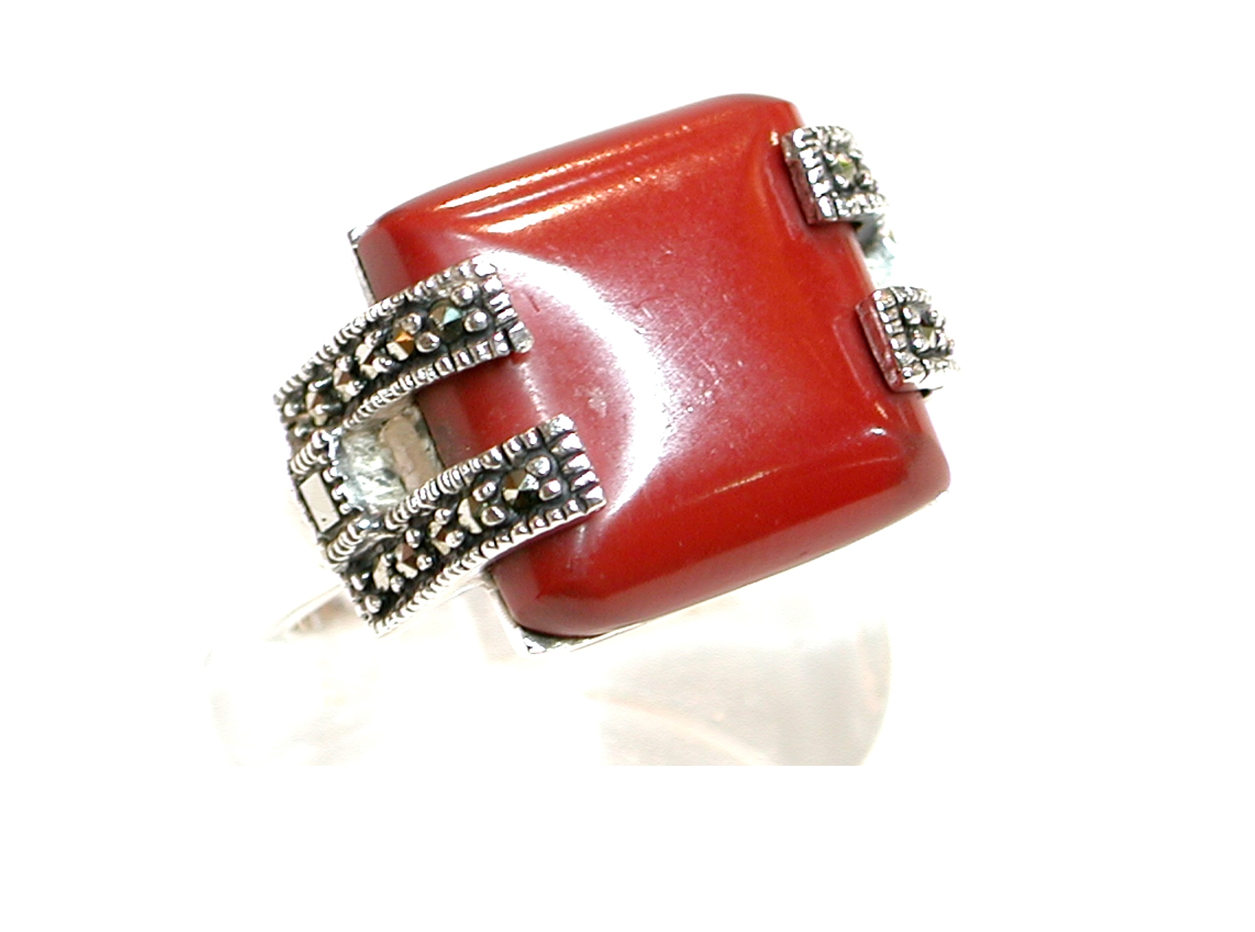 Sortija de Plata de 1ª Ley con coral sintético y marcasitas. Ref. VS7076/44: Catálogo de Antigua Joyeros Sortija de Plata de 1ª Ley con coral sintético y marcasitas. Ref. VS7076/44: Catálogo de Antigua Joyeros