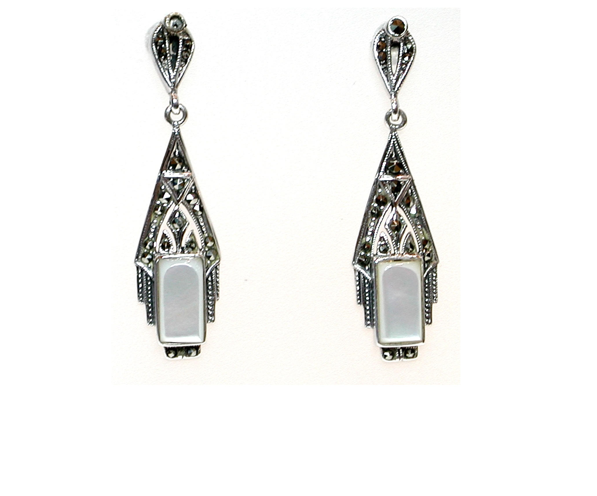 Pendientes de Plata de 1ª Ley, Nácar y Marcasitas. Ref. GPA018/07: Catálogo de Antigua Joyeros Pendientes de Plata de 1ª Ley, Nácar y Marcasitas. Ref. GPA018/07: Catálogo de Antigua Joyeros