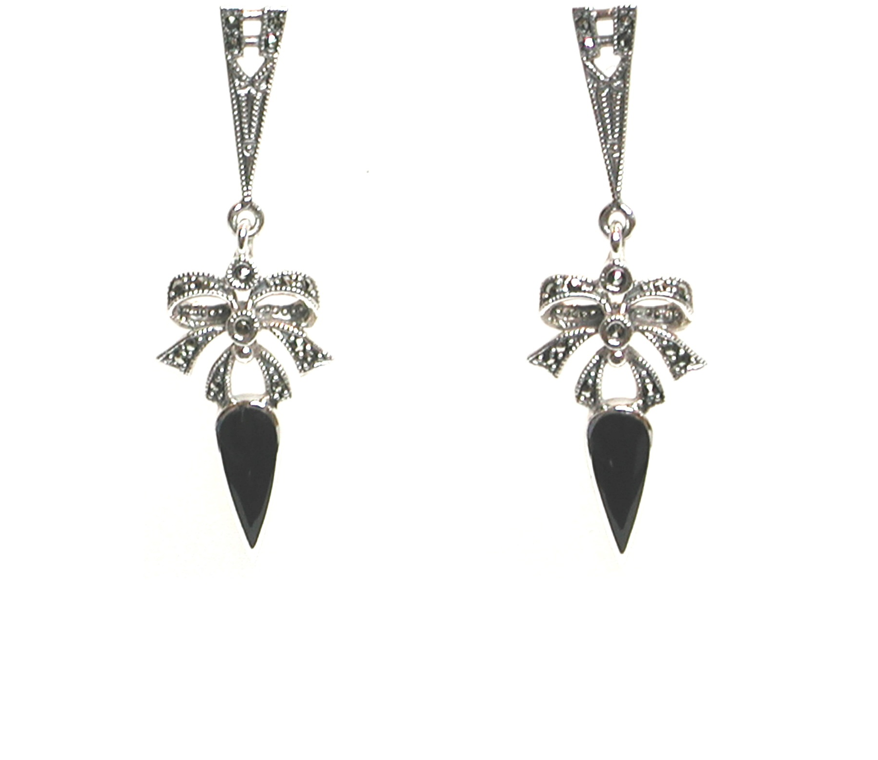 Pendientes en forma de lazo de Plata de 1º Ley y Onix Ref.AP-039/01: Catálogo de Antigua Joyeros Pendientes en forma de lazo de Plata de 1º Ley y Onix Ref.AP-039/01: Catálogo de Antigua Joyeros