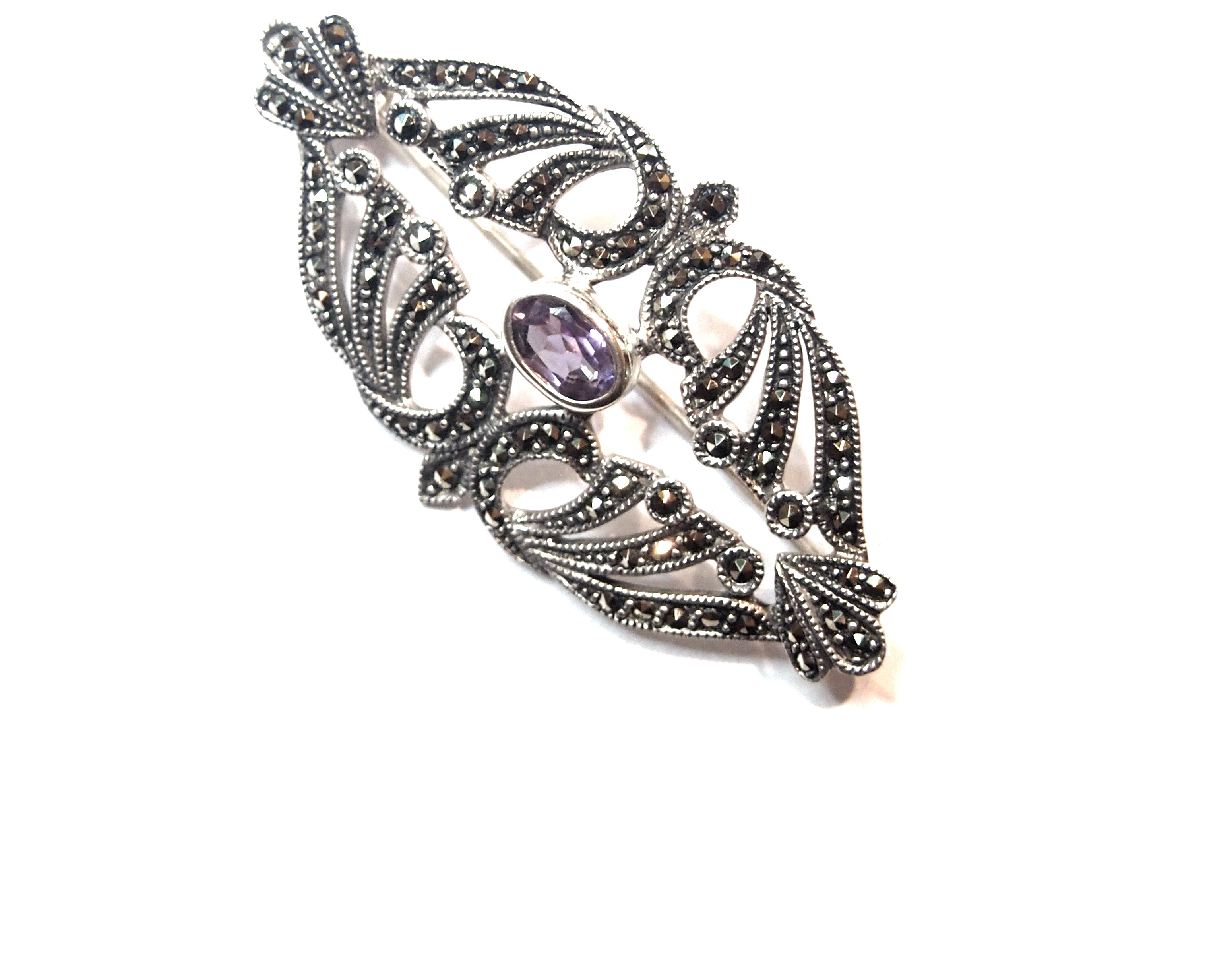 Broche Plata 1º Ley con marcasitas y Amatista AB3348/02: Catálogo de Antigua Joyeros Broche Plata 1º Ley con marcasitas y Amatista AB3348/02: Catálogo de Antigua Joyeros