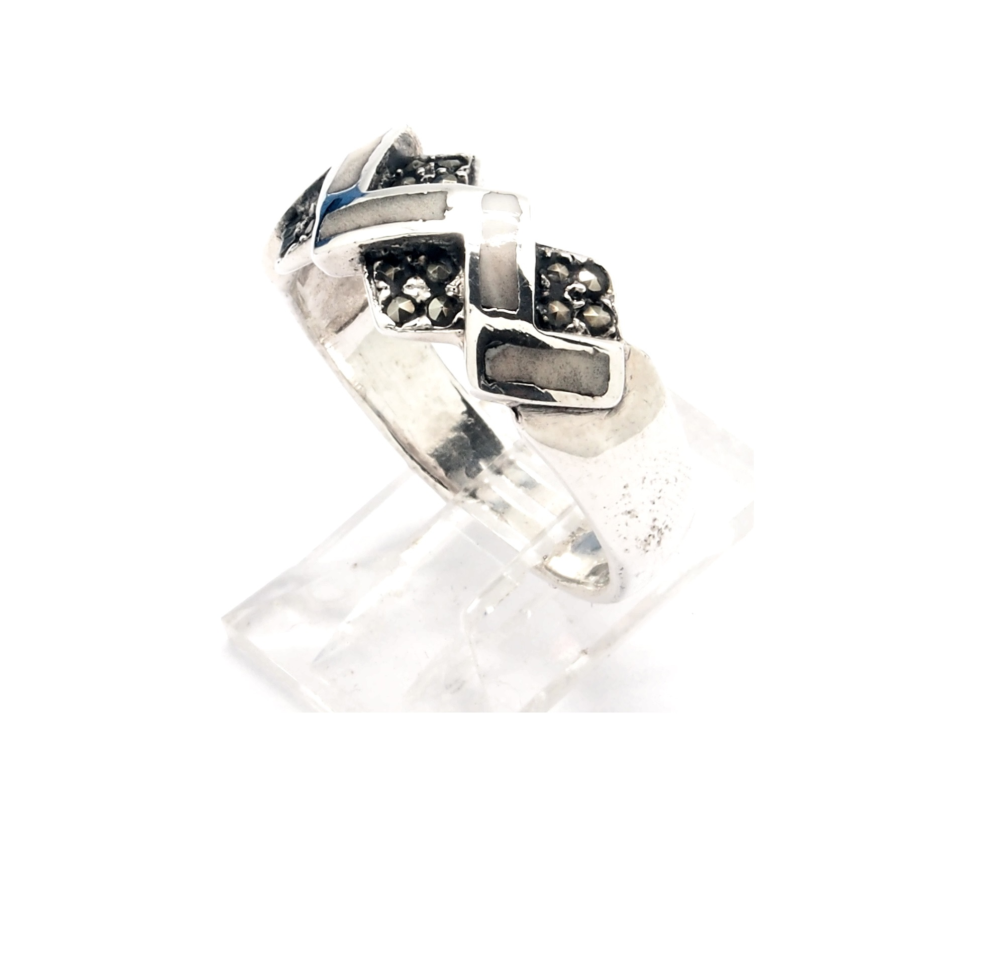Sortija de Plata de 1ª Ley, Esmalte y Marcasitas. Ref. WSS232/25: Catálogo de Antigua Joyeros Sortija de Plata de 1ª Ley, Esmalte y Marcasitas. Ref. WSS232/25: Catálogo de Antigua Joyeros