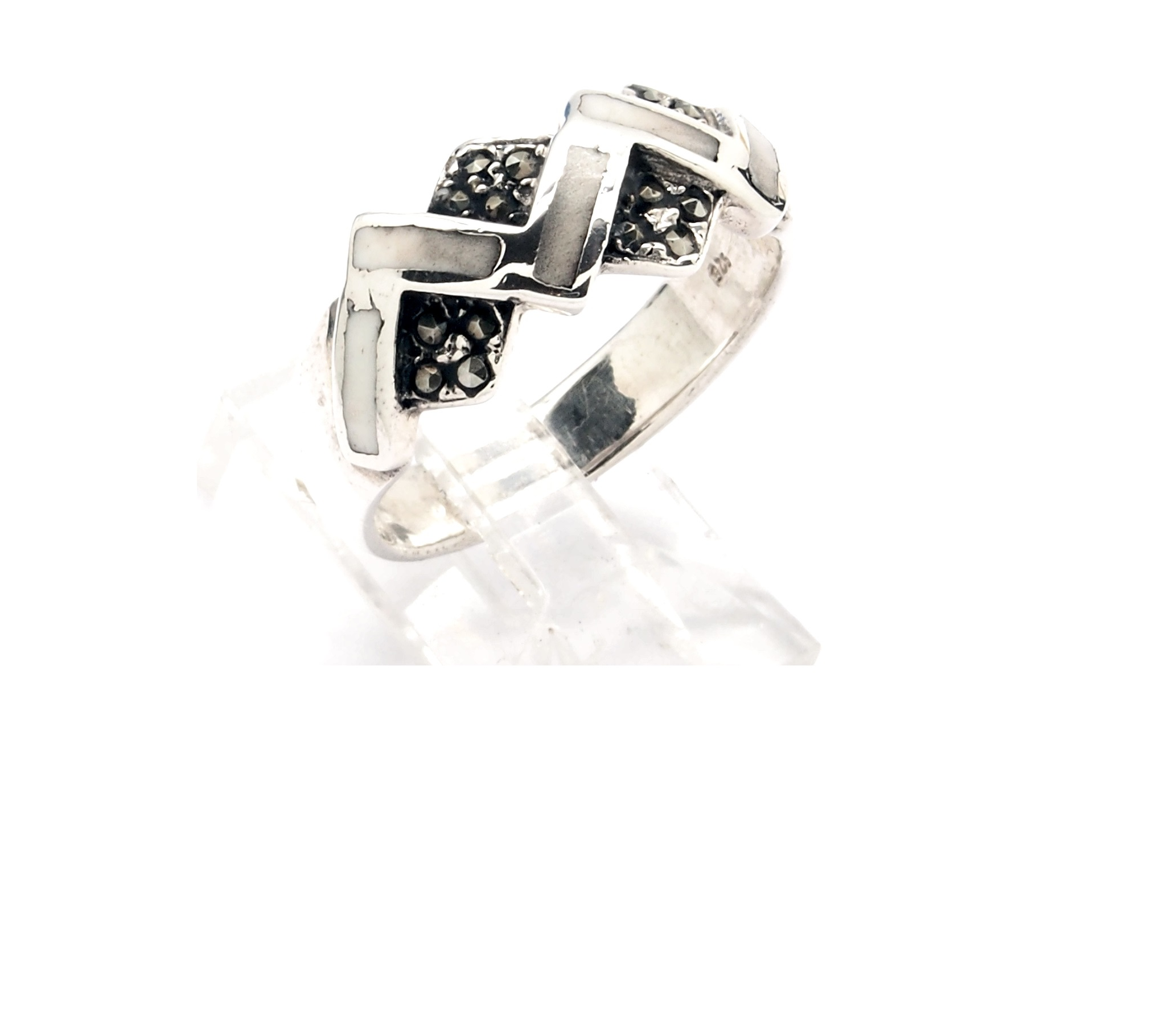 Sortija de Plata de 1ª Ley, Esmalte y Marcasitas. Ref. WSS232/25: Catálogo de Antigua Joyeros Sortija de Plata de 1ª Ley, Esmalte y Marcasitas. Ref. WSS232/25: Catálogo de Antigua Joyeros