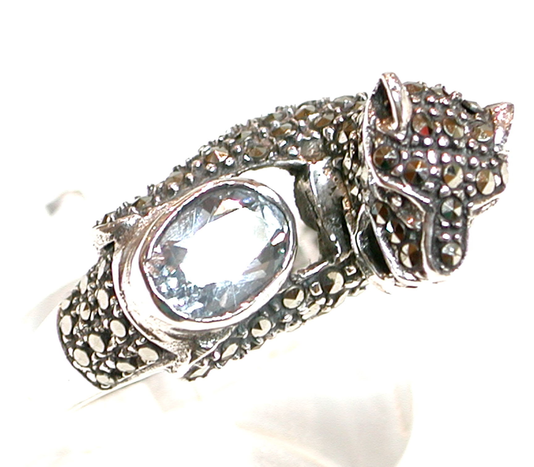 Sotija de tigre Plata de 1º Ley con topacio sintético Ref.BS-0999/19: Catálogo de Antigua Joyeros Sotija de tigre Plata de 1º Ley con topacio sintético Ref.BS-0999/19: Catálogo de Antigua Joyeros