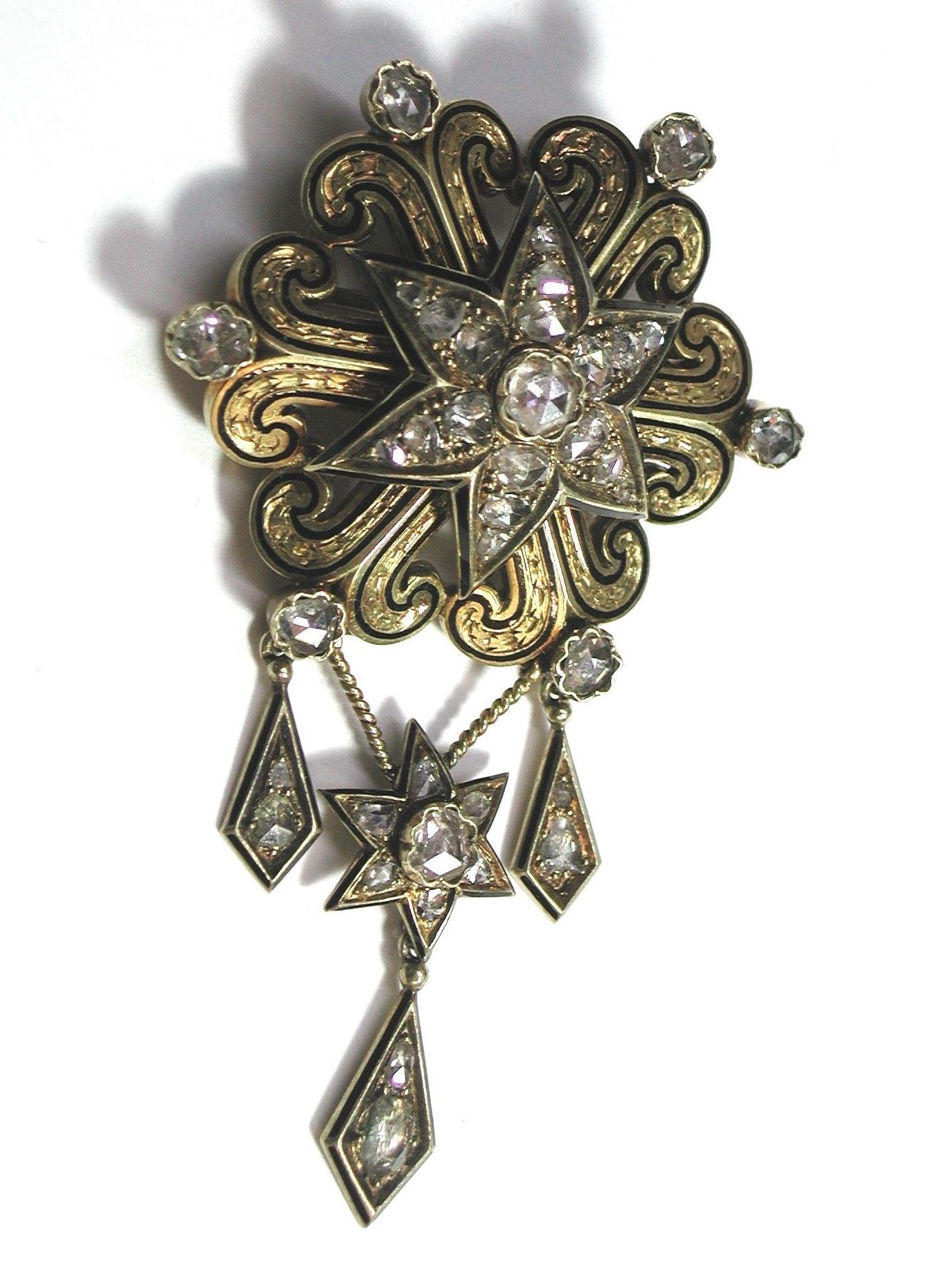 Broche Isabelino realizado en oro de 18k, esmate y diamantes. S.XIX: Catálogo de Antigua Joyeros Broche Isabelino realizado en oro de 18k, esmate y diamantes. S.XIX: Catálogo de Antigua Joyeros