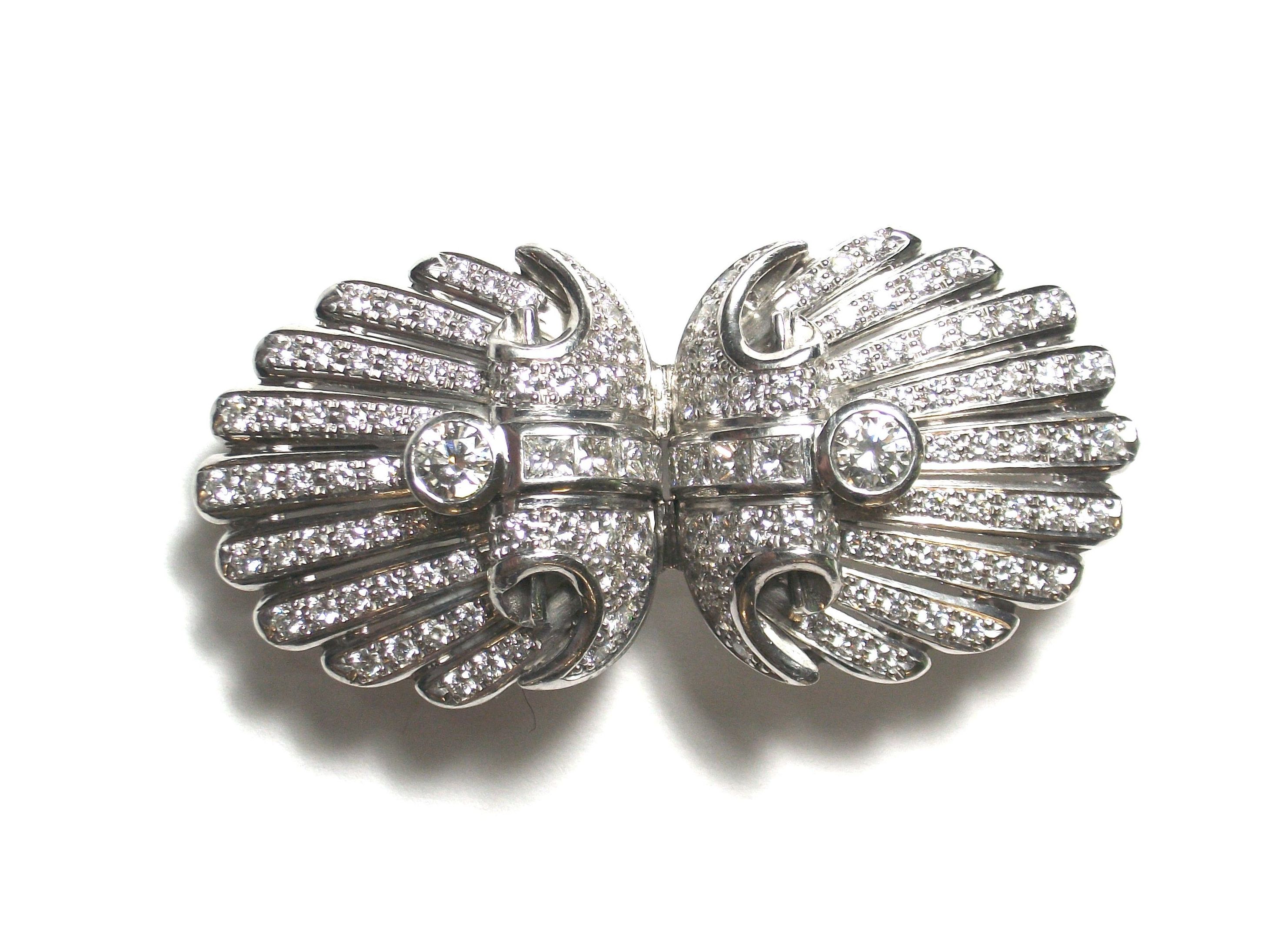 Broche realizado en oro blanco de 18k con brillantes. Circa 1960.: Catálogo de Antigua Joyeros Broche realizado en oro blanco de 18k con brillantes. Circa 1960.: Catálogo de Antigua Joyeros