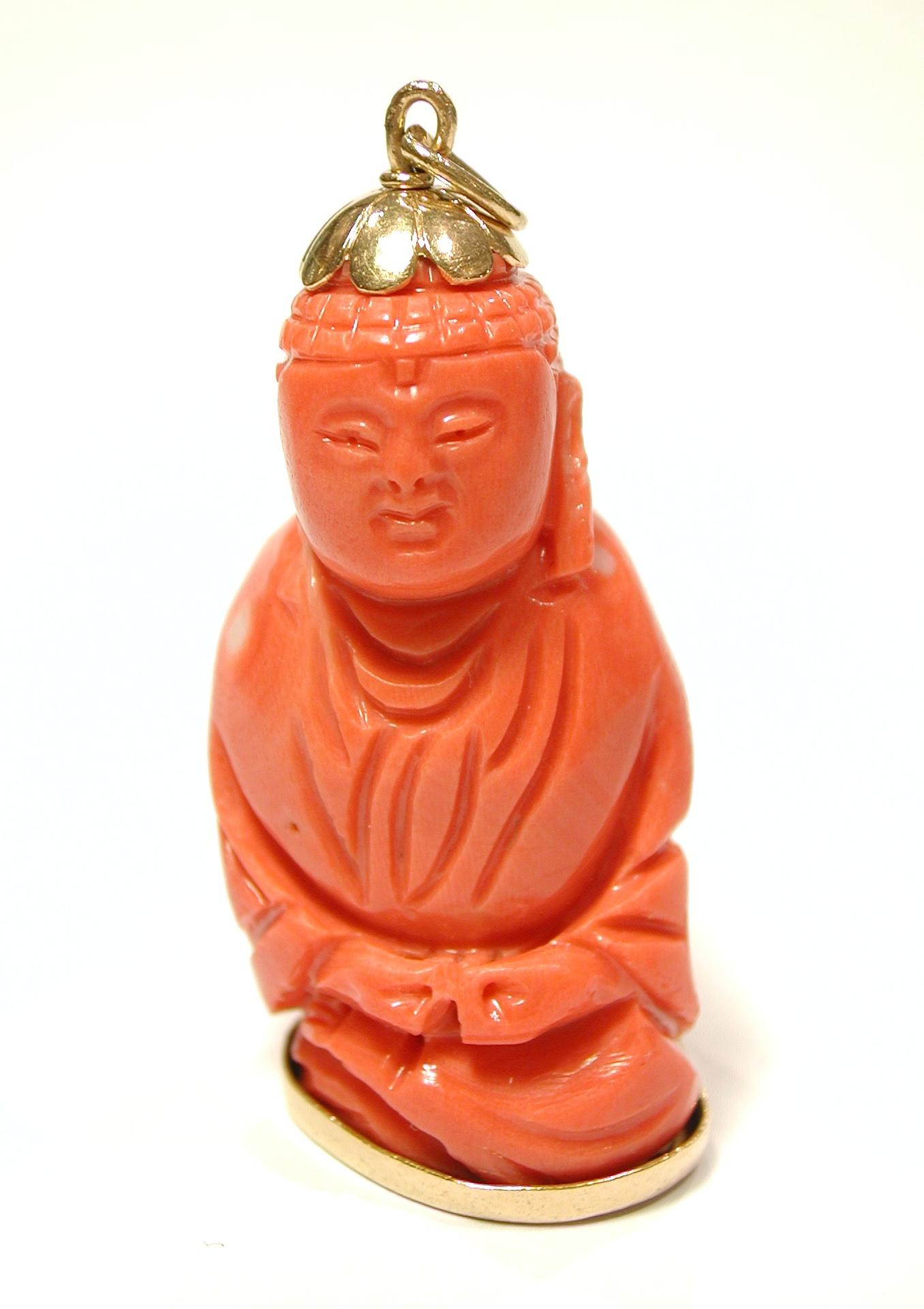 Colgante de buda en coral y oro de 18k. Ref. A-9640.: Catálogo de Antigua Joyeros Colgante de buda en coral y oro de 18k. Ref. A-9640.: Catálogo de Antigua Joyeros