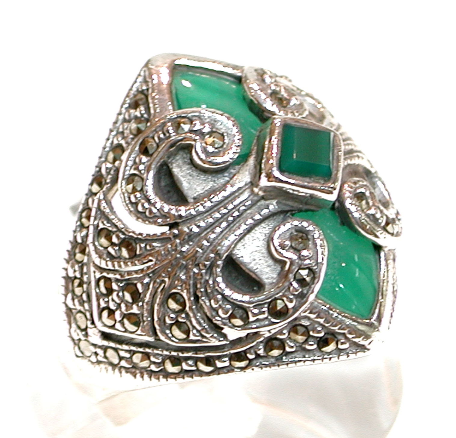 Sortija de Plata de 1º Ley y cabujones de Aventurina Verde. Ref. GS-533/04: Catálogo de Antigua Joyeros Sortija de Plata de 1º Ley y cabujones de Aventurina Verde. Ref. GS-533/04: Catálogo de Antigua Joyeros