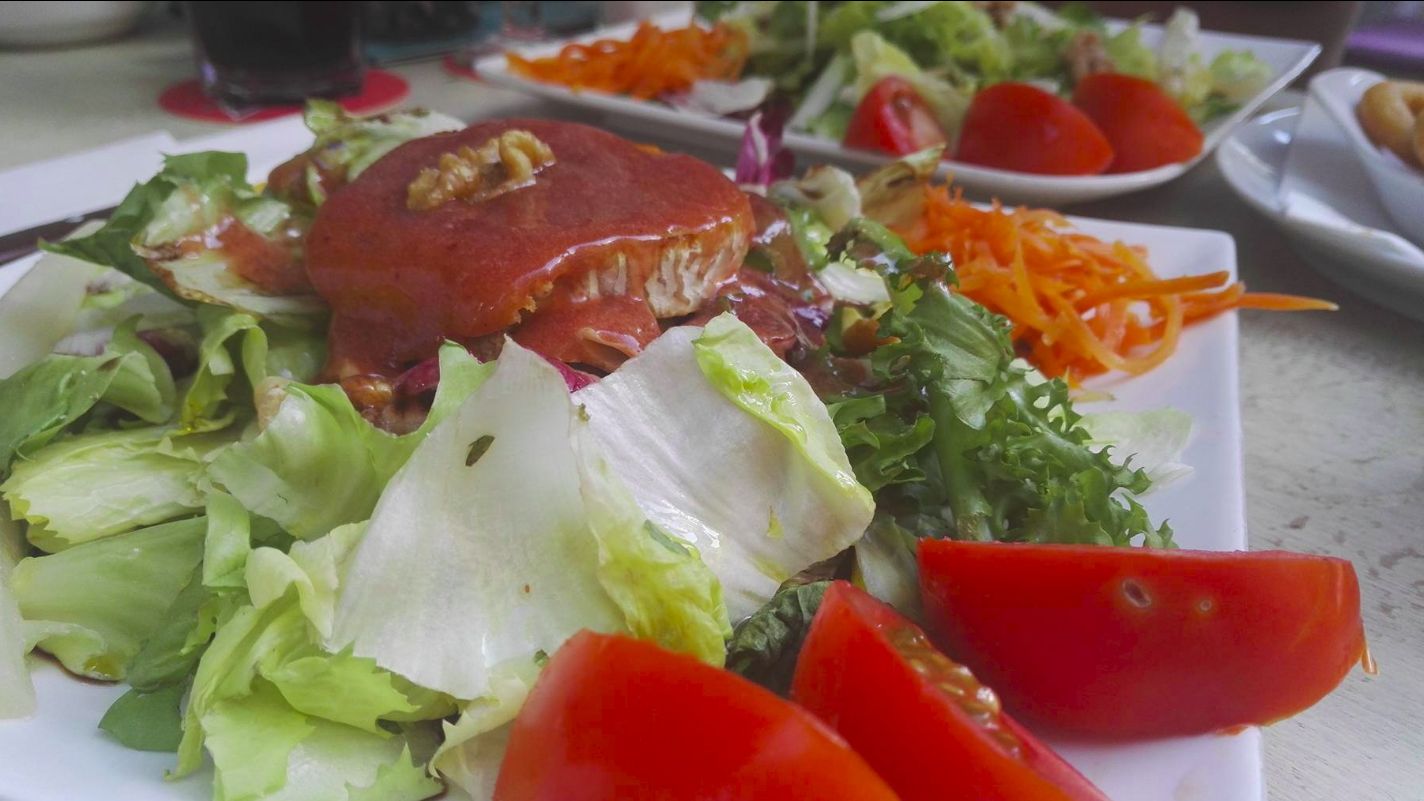 Ensaladas: Menú de Hamburguesería Lina Ensaladas: Menú de Hamburguesería Lina