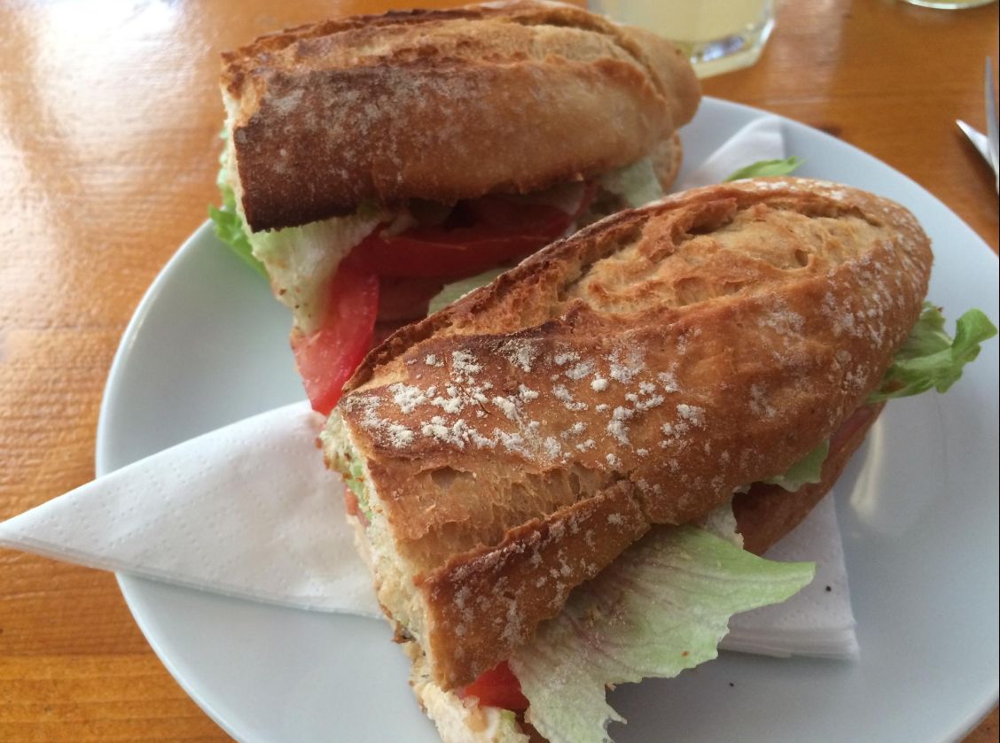 Bocadillos: Menú de Hamburguesería Lina Bocadillos: Menú de Hamburguesería Lina