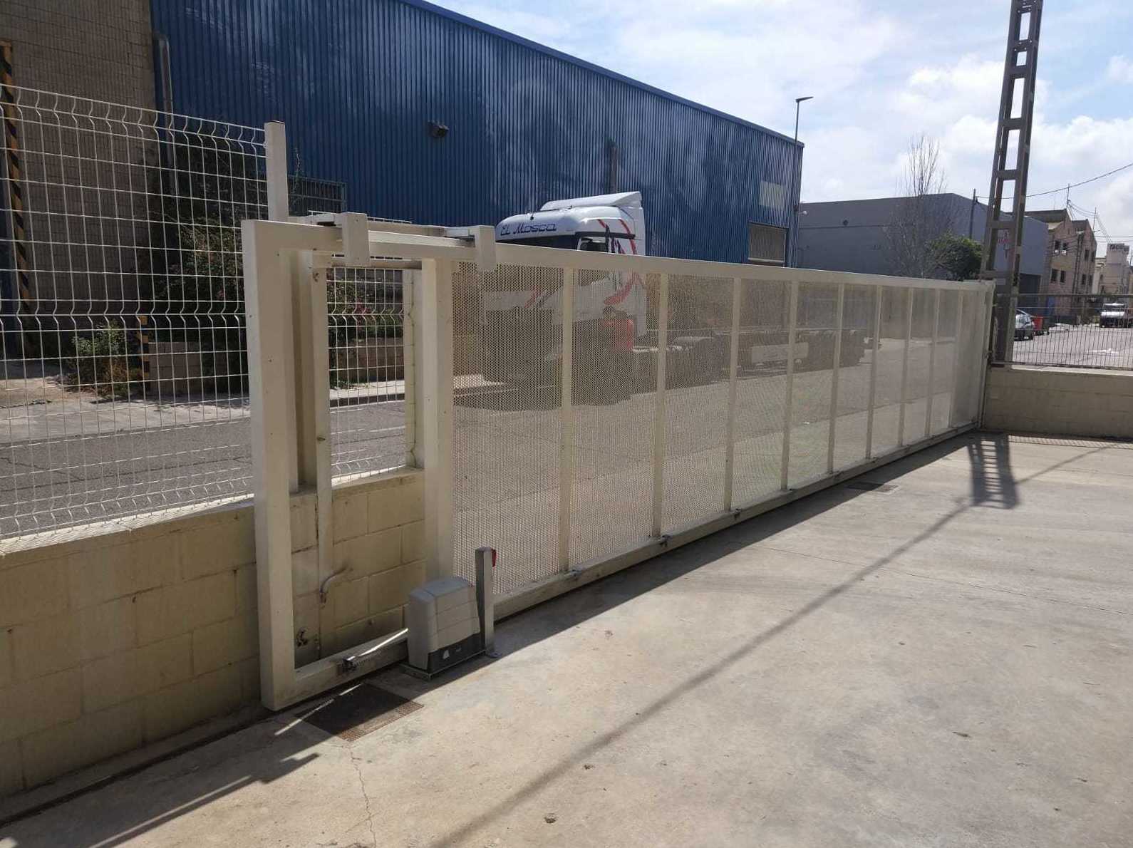 Motor para puerta corredera de grandes dimensiones Motor para puerta corredera de grandes dimensiones