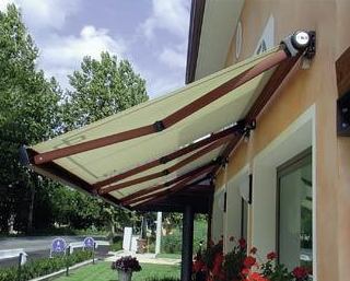 TOLDO DE BRAZO ARTICULADO TOLDO DE BRAZO ARTICULADO