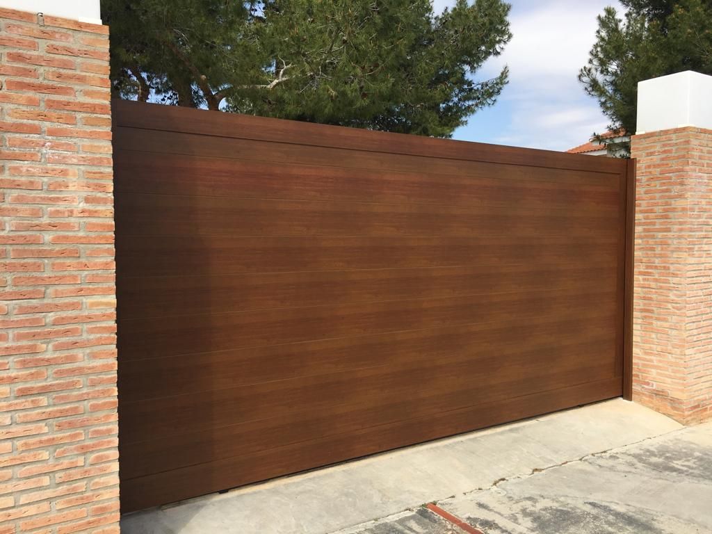 Puerta corredera de aluminio Puerta corredera de aluminio