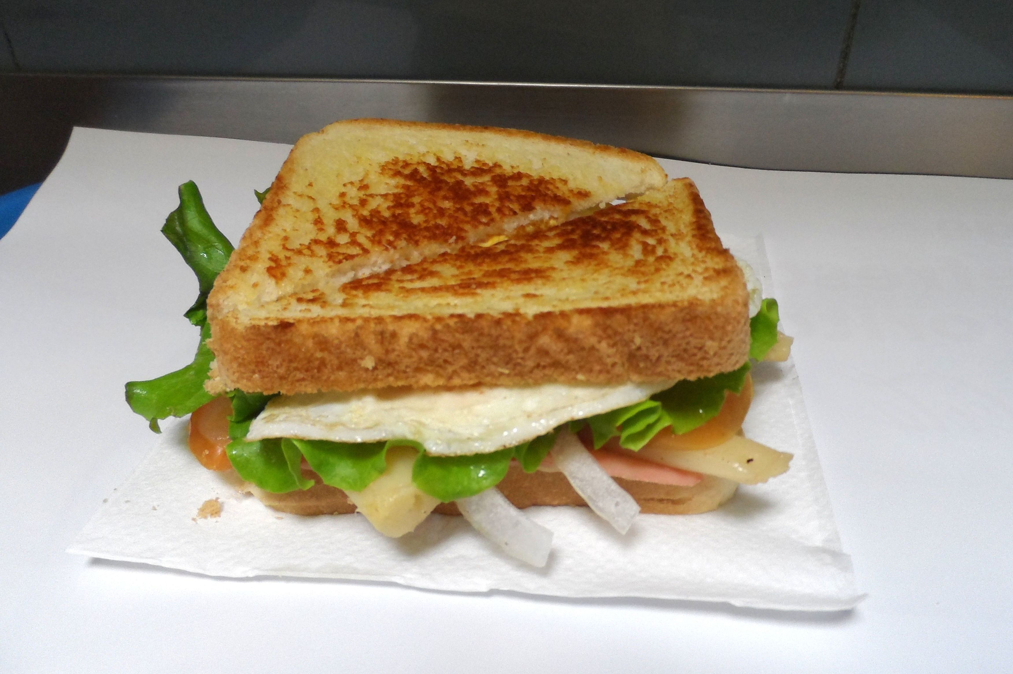 Sandwich: Carta de Pizzería Pizz - Bur Sandwich: Carta de Pizzería Pizz - Bur