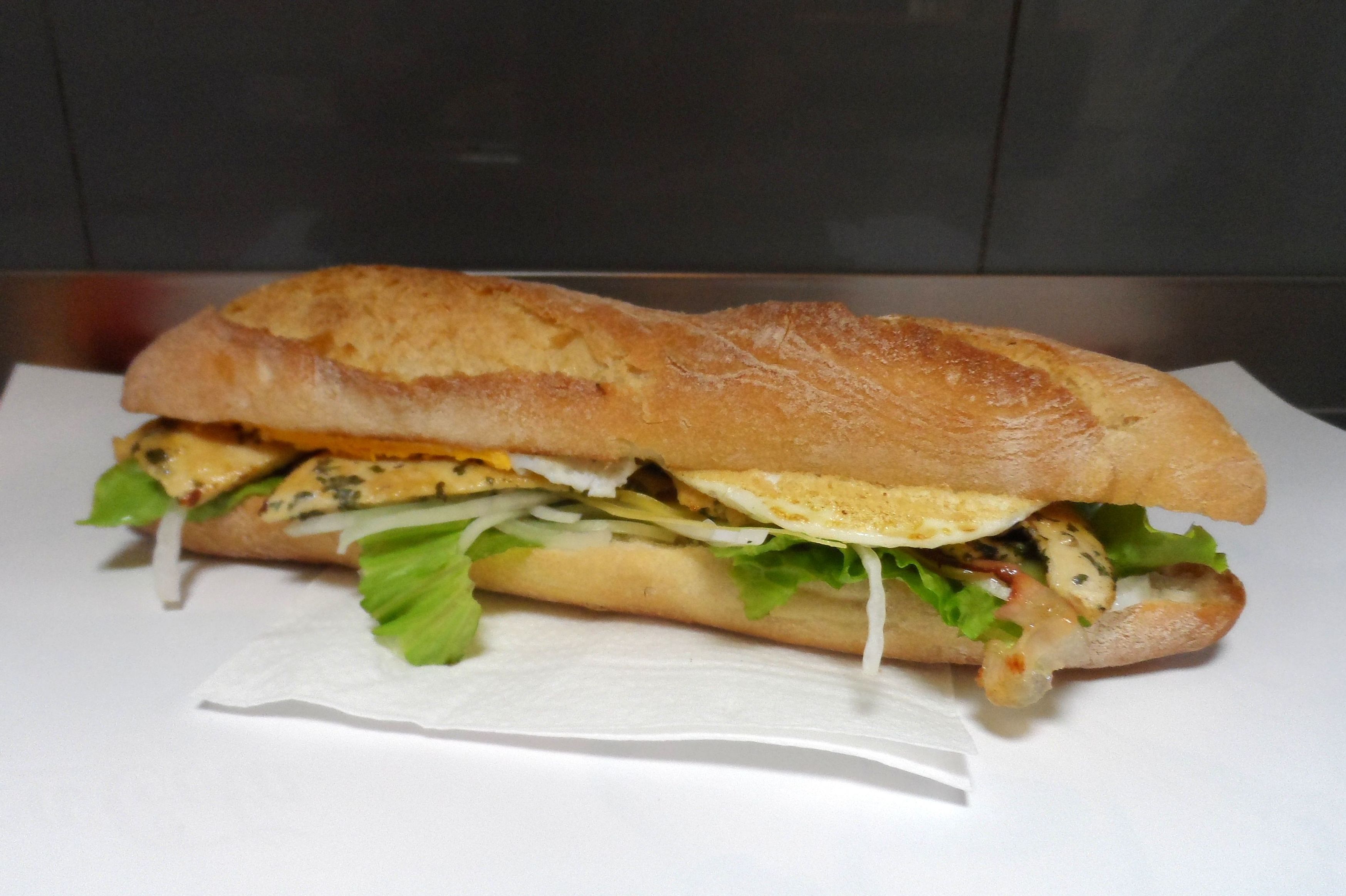 Bocatas: Carta de Pizzería Pizz - Bur Bocatas: Carta de Pizzería Pizz - Bur