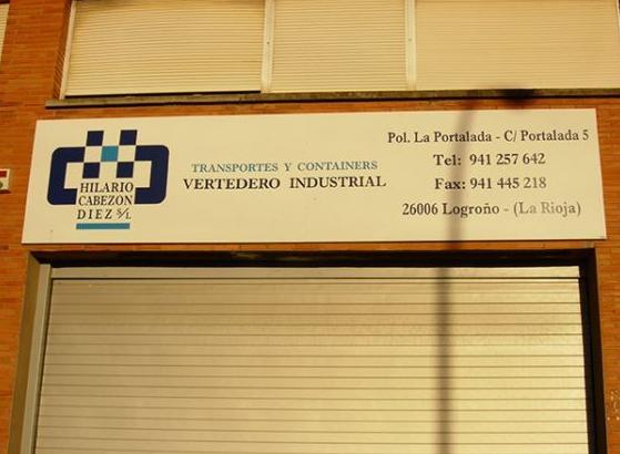 Rotulación exterior: Productos y Servicios de Toldos Alutiz Hnos. Rotulación exterior: Productos y Servicios de Toldos Alutiz Hnos.