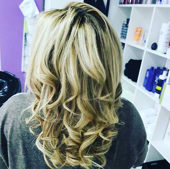 Color: Peluquería y estética de Shalom Peluquería y Estética Color: Peluquería y estética de Shalom Peluquería y Estética
