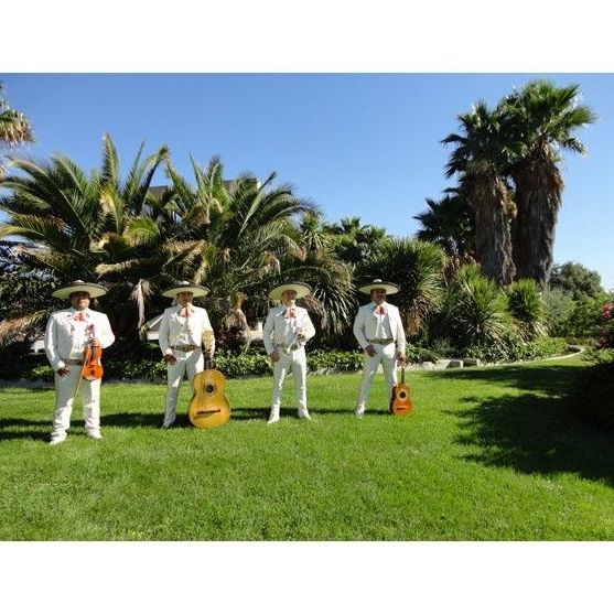 Eventos: Fiestas de Mariachi Mezcal Eventos: Fiestas de Mariachi Mezcal