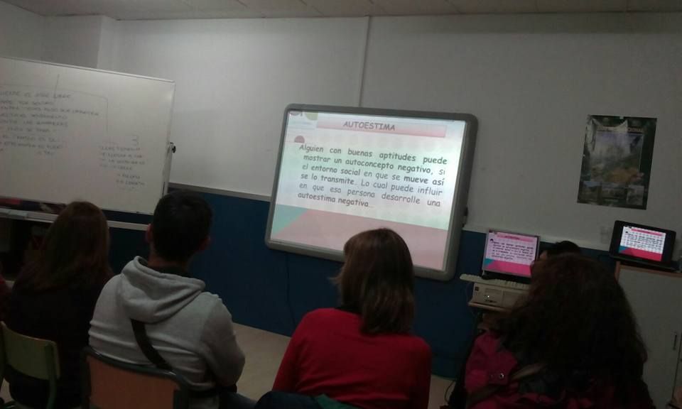 Intervención socioeducativa: Servicios de Carolina Bello Intervención socioeducativa: Servicios de Carolina Bello