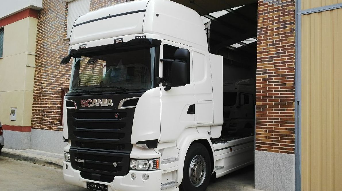 SCANIA R520 V8 TOPPLINE EURO6 STREAMLINE NUEVO XENON SAFETY PACK: Camiones de Autotruck Salamanca SCANIA R520 V8 TOPPLINE EURO6 STREAMLINE NUEVO XENON SAFETY PACK: Camiones de Autotruck Salamanca