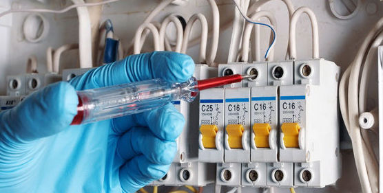Electricidad: Servicios de Poderoso Fonjal Electricidad: Servicios de Poderoso Fonjal